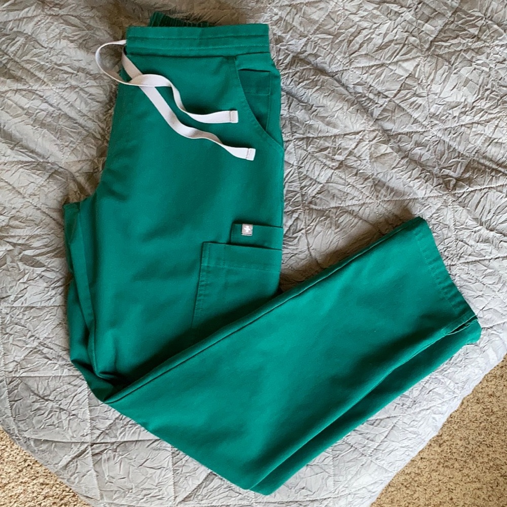 Figs Kade Cargo Pants